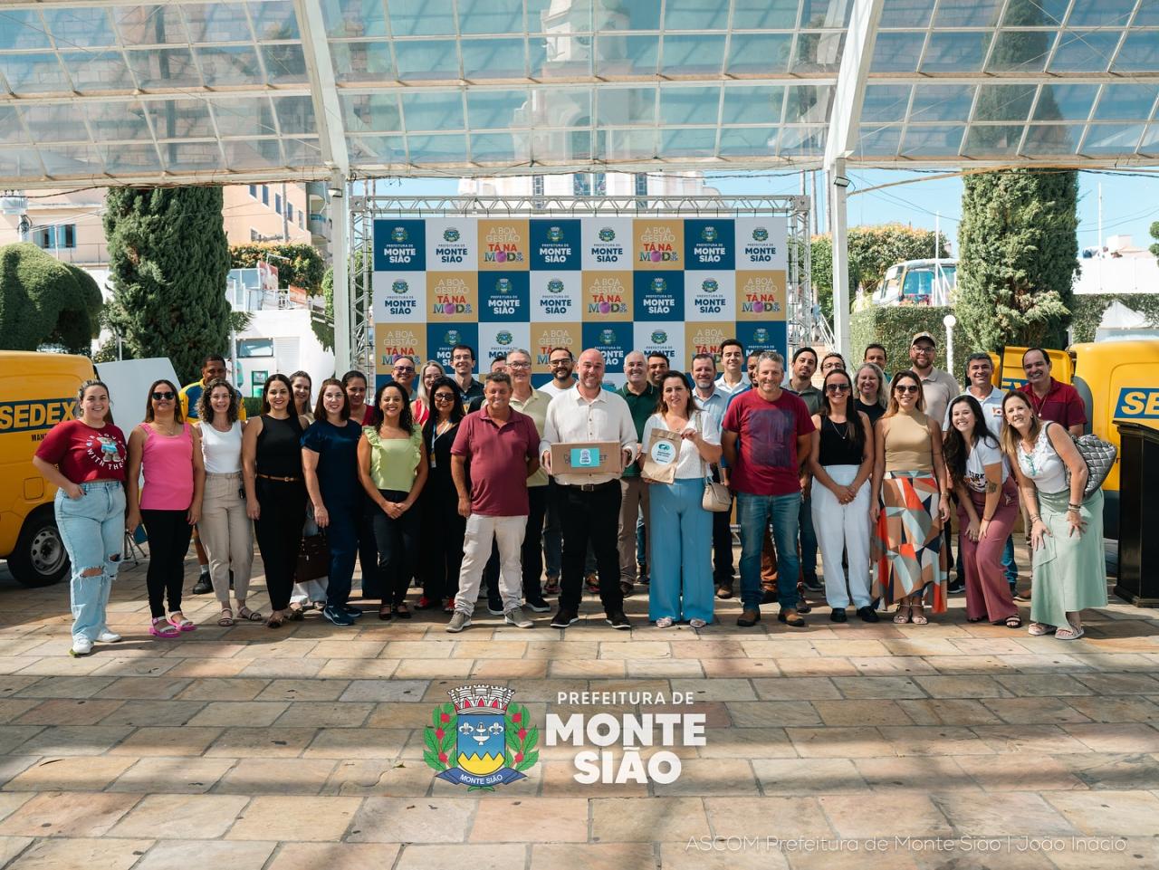 Monte Sião é a 1º Cidade do Estado de Minas com os Programas “Leite em Casa e Remédio em Casa” em Parceria com os Correios
