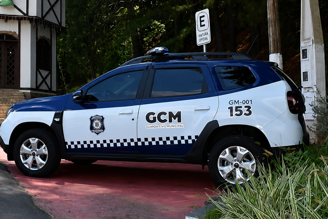 GCM de Águas de Lindóia prende motorista após fuga e tentativa de atropelamento