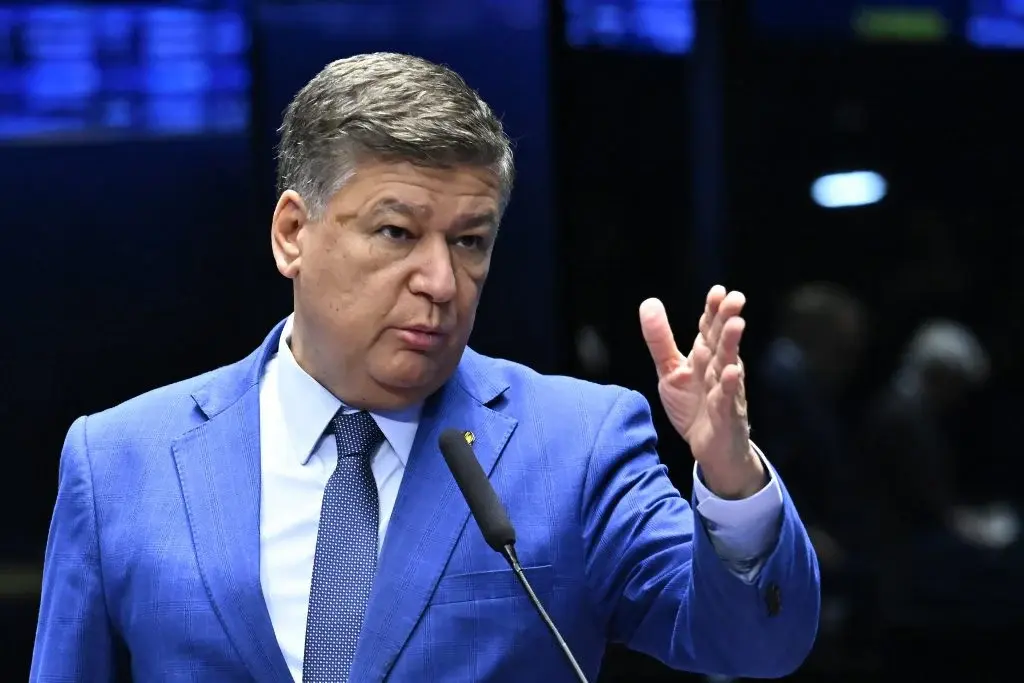 Senador Carlos Viana visita Monte Sião na próxima quarta-feira durante a Feira Nacional do Tricô