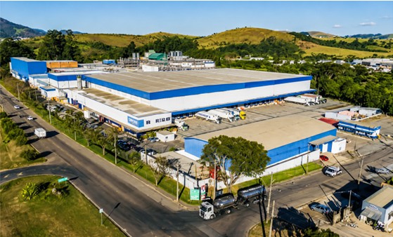 Fábrica da Danone em Minas Gerais amplia produção de alimentos proteicos