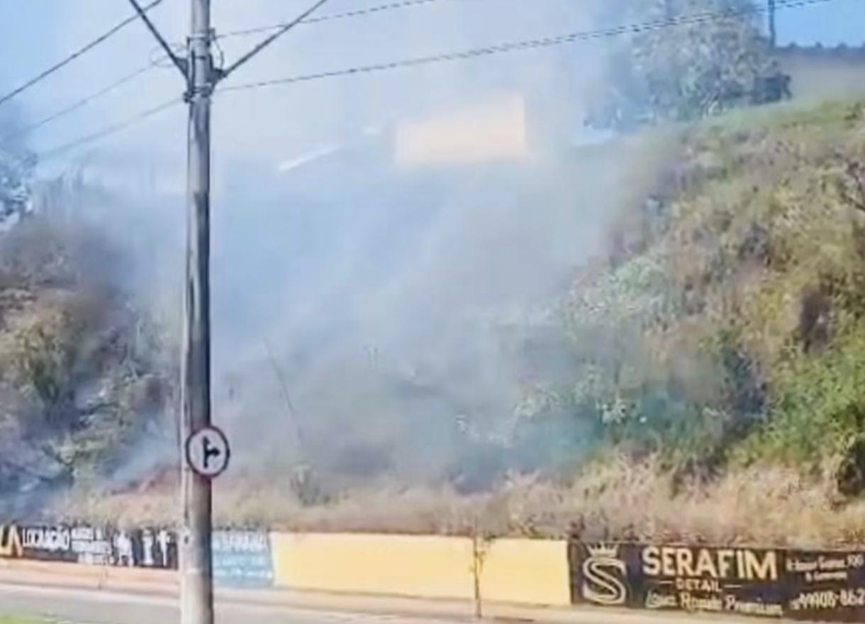 Homem é preso por incêndio em Monte Sião próximo a pronto-socorro