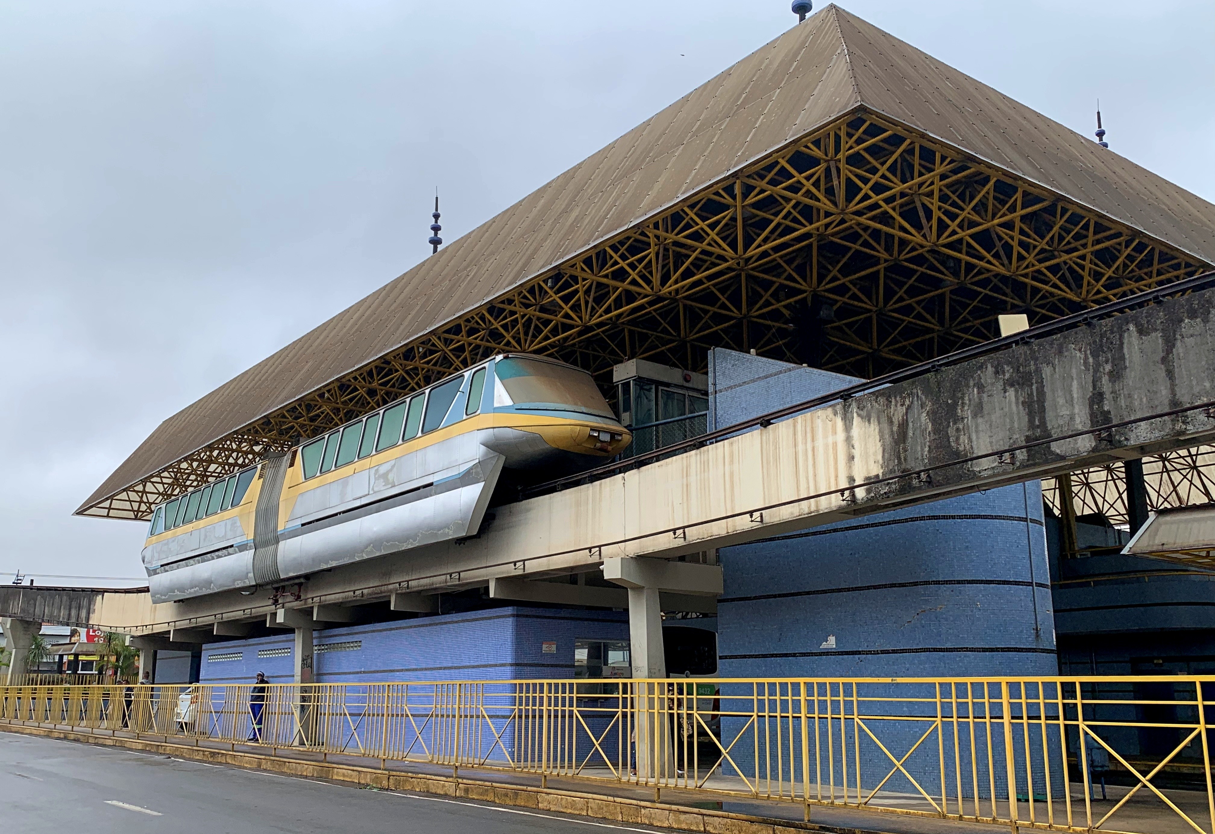 Prefeitura confirma demolição do monotrilho de Poços de Caldas até 2028