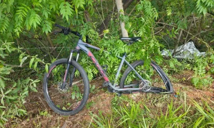 Ciclista morre atropelado na avenida perimetral em Pouso Alegre