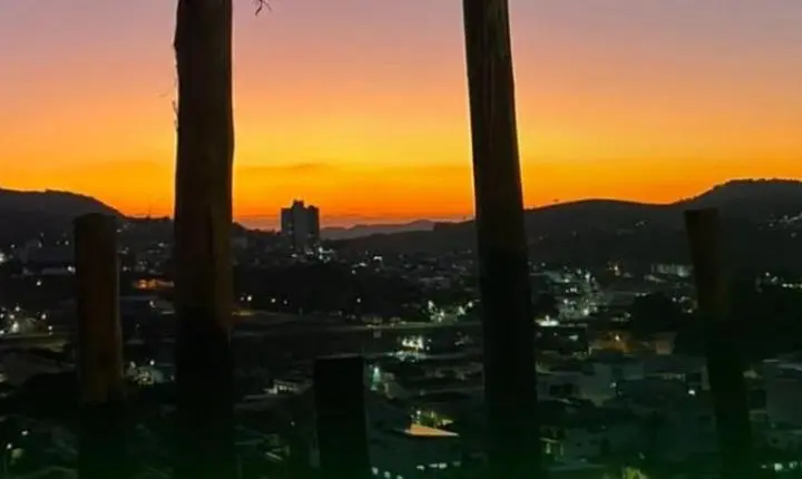 Deck no bairro Colinas recebe arborização e paisagismo urbano 