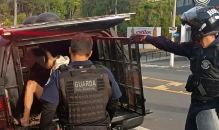 GCM de Lindoia prende dois homens por tráfico de drogas após perseguição