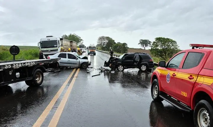 Acidente grave na MG-050 deixa um morto e feridos entre Passos e Itaú de Minas