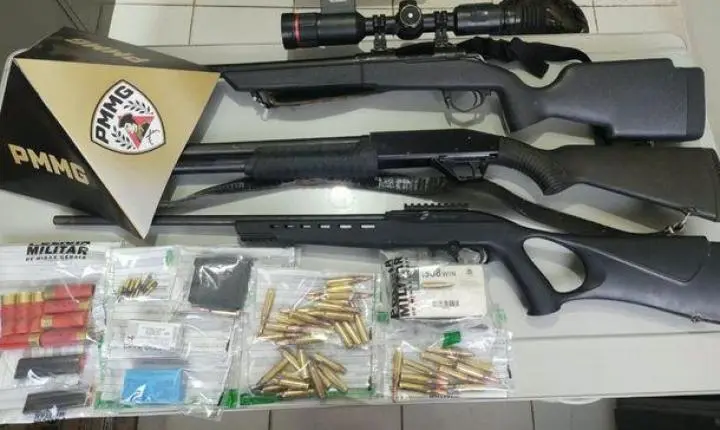PM prende quatro por caça ilegal e apreende armas e munições em área rural da região