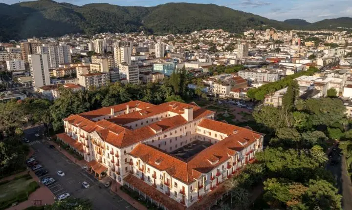 Prefeituras do Sul de Minas fecham no feriado prolongado e retomam na terça